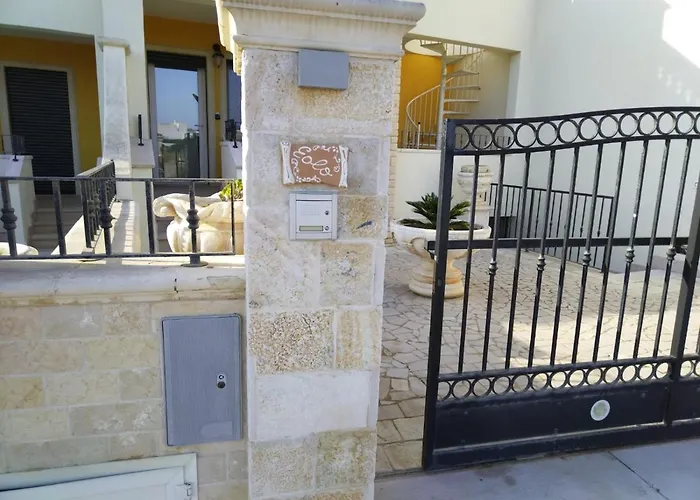 Апартаменты Eolo Марина-ди-Песколузе